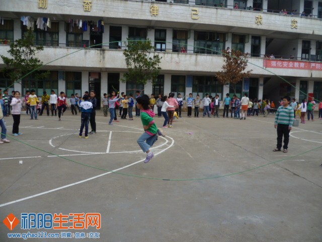 潘市中心小学大课间操——跳绳