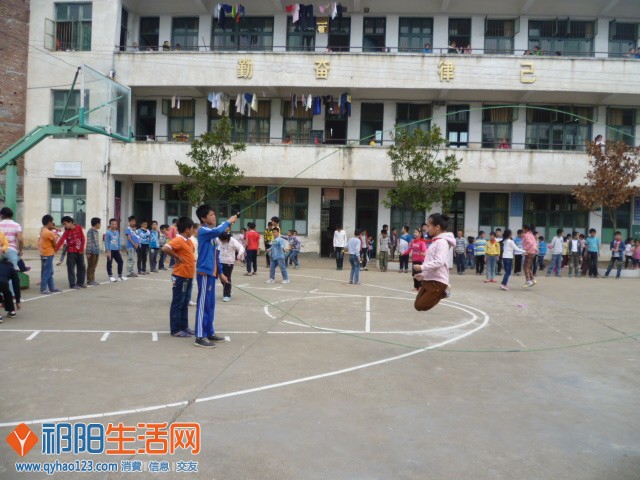 潘市中心小学大课间操——跳绳