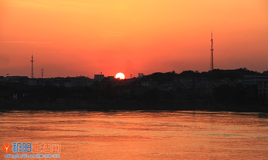 夕照龙山尽朝辉